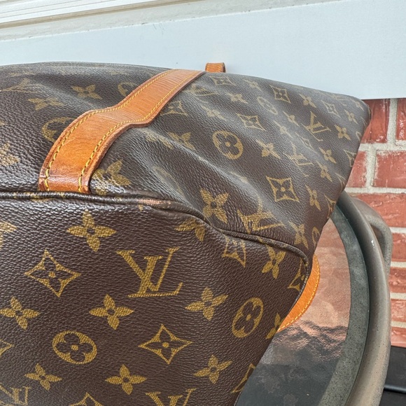 Louis Vuitton Sac Shopping Tote - Picture 14 of 16
